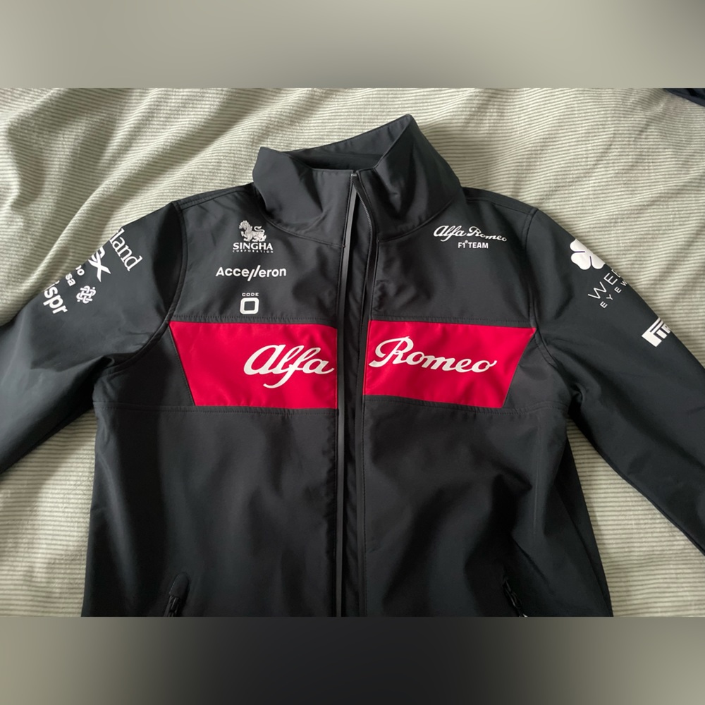 NWT Alfa Romeo F1 Grand Prix race team collection women’s soft shell jacket